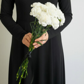 10 Белых Гвоздик (траур) фото