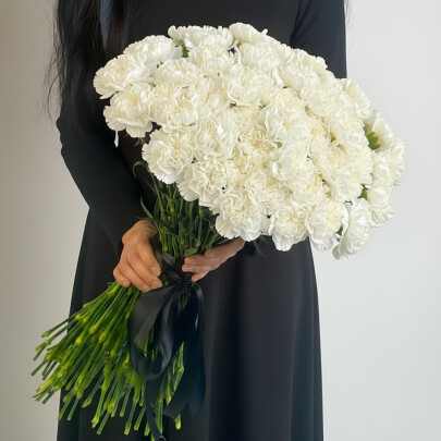 100 Белых Гвоздик (траур) фото