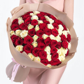 101 Красная и Белая Роза (50 см.) фото