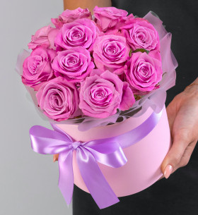 11 Фиолетовых Роз (40 см.) в коробке фото