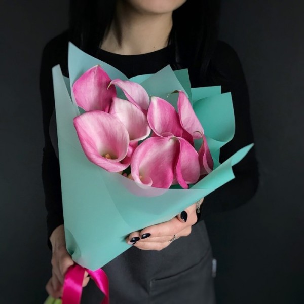 

11 Розовых Калл