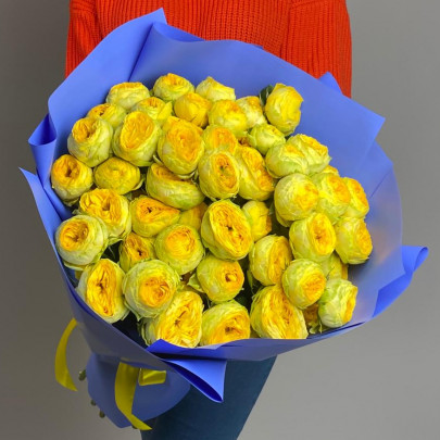 11 Желтых Кустовых Пионовидных Роз (40 см.) фото