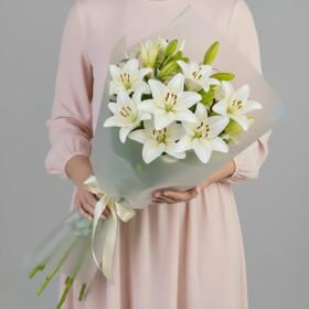 9 Белых Лилий фото