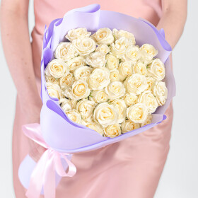 15 Кустовых Белых Роз (40 см.) фото