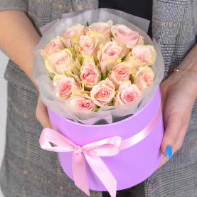 15 Нежно-Розовых Роз (30-40 см.) в коробке фото