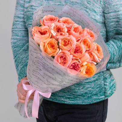 15 Пионовидных Розовых Роз (40 см.) фото