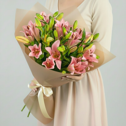 15 Розовых Лилий фото