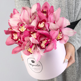 Букет &quot;15 Розовых Орхидей&quot; в коробке фото