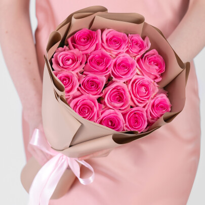 15 Ярко-Розовых Роз (40 см.) фото