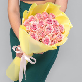 19 Розовых Роз (70 см.) фото