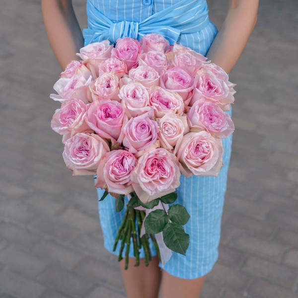 

25 Пионовидных Роз Pink Ohara (50 см.)
