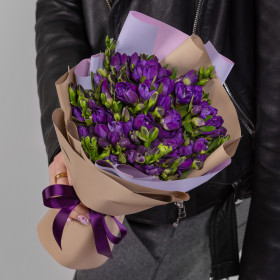 25 Фиолетовых Фрезий фото