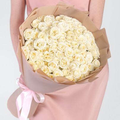 25 Кустовых Белых Роз (50 см.) фото