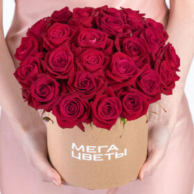 25 Малиновых Роз в коробке фото