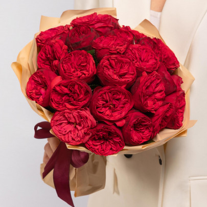 25 Пионовидных Красных Роз (40 см.) фото
