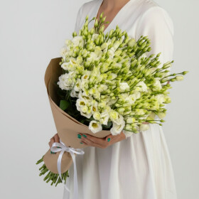 35 Белых Эустом фото