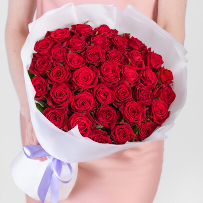 35 Красных Роз (40 см.) фото