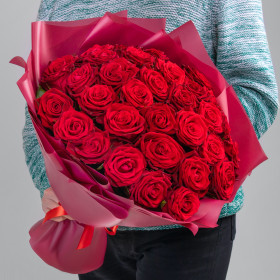 35 Красных Роз (40 см.) фото