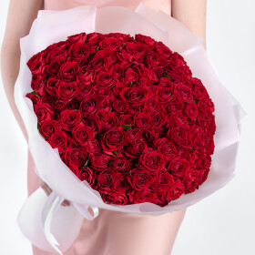 35 Кустовых Красных Роз (60 см.) фото