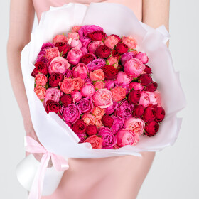 35 Кустовых Пионовидных Роз Микс (50 см.) фото