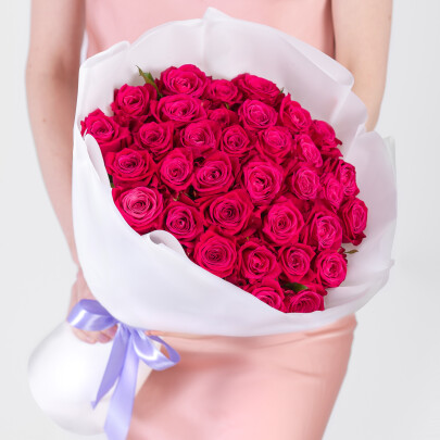 35 Малиновых Роз (50 см.) фото