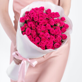 35 Кустовых Малиновых Роз (50 см.) фото