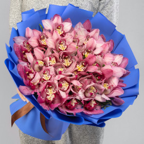 35 Розовых Орхидей фото