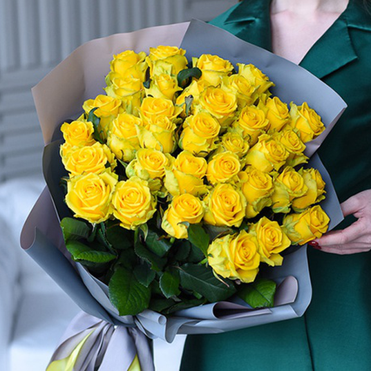 

35 Желтых Роз (60 см.)