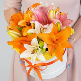 5 Лилий Микс в коробке фото