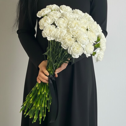 50 Белых Гвоздик (траур) фото
