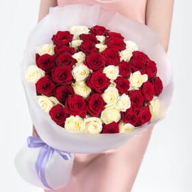 51 Красно-Белая Роза (70 см.) фото