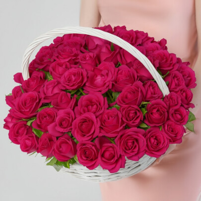 51 Малиновая Роза Шангри Ла в корзине фото