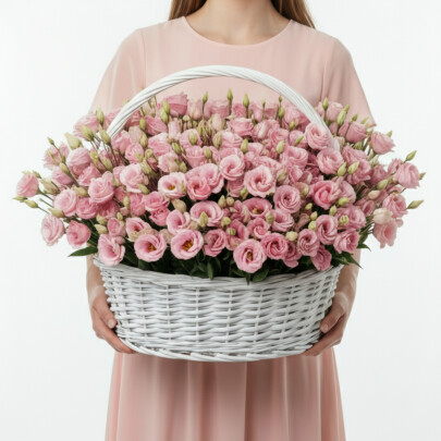 51 Розовая Эустома в корзине фото