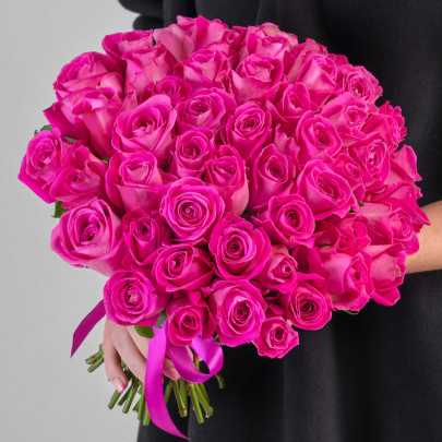 55 Ярко-Розовых Роз (40 см.) фото