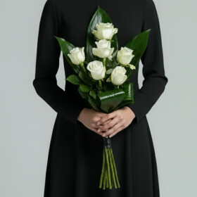 6 Белых Роз 50 см (Траур) фото