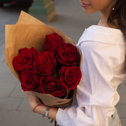 7 Красных Роз (60 см.) фото изображение 4