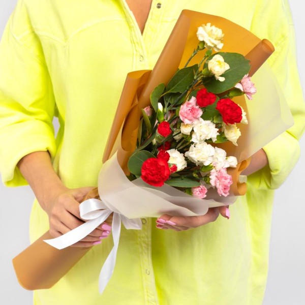 

9 Кустовых Гвоздик Микс