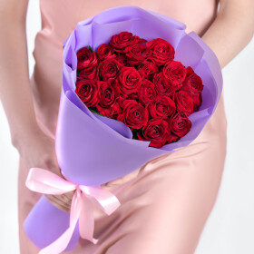 9 Кустовых Красных Роз (50 см.) фото