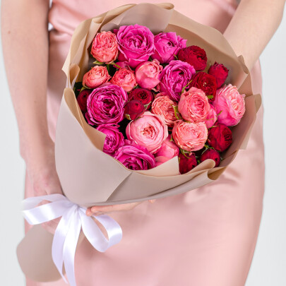 9 Кустовых Пионовидных Роз Микс (40 см.) фото