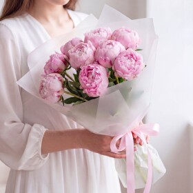 9 Пионов Сара Бернар фото