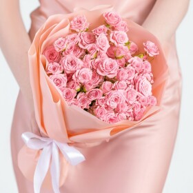 9 Кустовых Розовых Роз (40 см.) фото