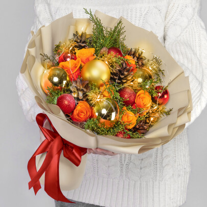 Новогодний букет "Рождественское Тепло" с гирляндой фото