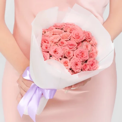 15 Розовых Кустовых Роз Лидия (40 см.)