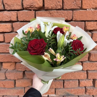 Букет дня "Хлопок и Мимоза" в упаковке фото