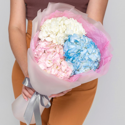 Букет цветов "3 Разноцветные Гортензии" фото