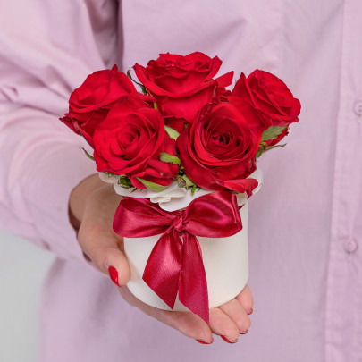 Букет "5 Красных Роз в коробке" фото изображение 3