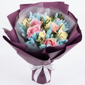 Букет дня "Сливовый десерт" в упаковке фото