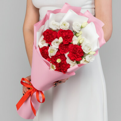 Букет "Гвоздика Красная и Эустома" фото