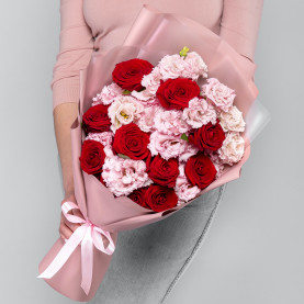 Букет "Красная Роза и Лизиантус Розовый" фото