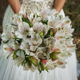 Букет невесты "Белая Альстромерия" фото